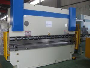 Dobladora hidráulica máquina 200 Ton