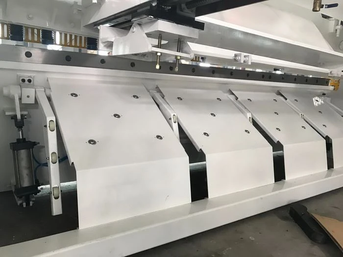 China Yawei 3m cnc metal VR Italy ESA S625 guillotine shear 6mm sheet cutting machine suppliers China Yawei 3m cnc metal VR Italy ESA S625 guillotine shear 6mm sheet cutting machine suppliers