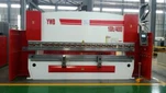 3 Meaisín Coscáin Preas Ais Synchro CNC