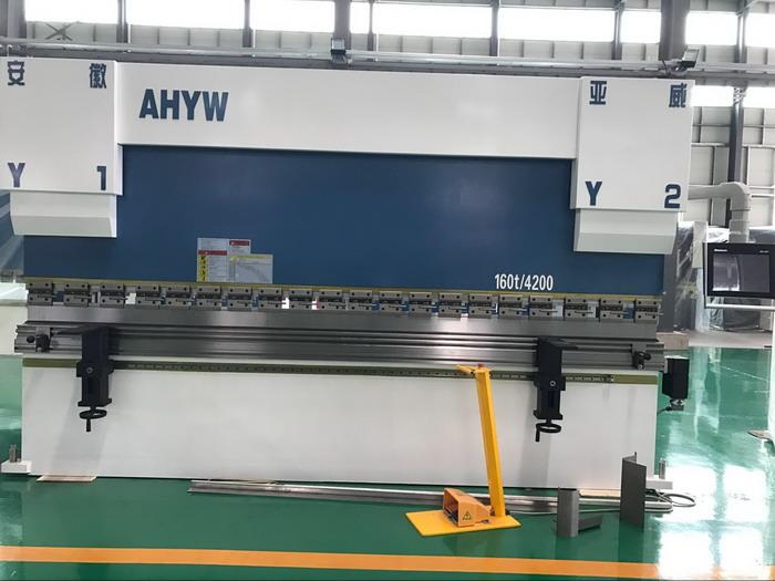 Yawei 4 Ais CNC Preas Cosc 4m160T Forsale