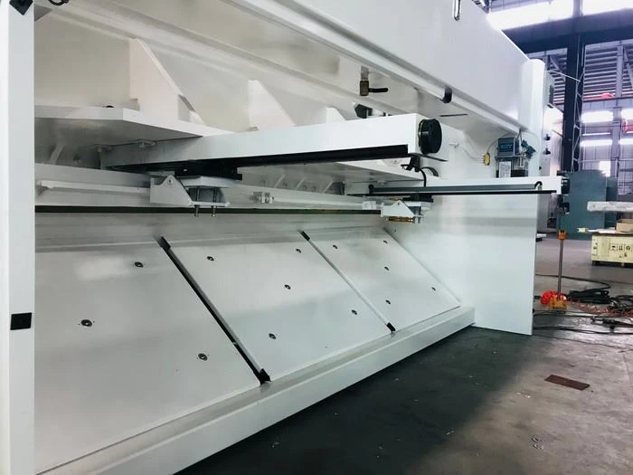 cnc controlled motorized sheet 6mm guillotine shear cutting back gauge ESA S625 Italy